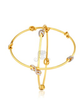 Dazzling Aurum Diamond Bangle - GJ8